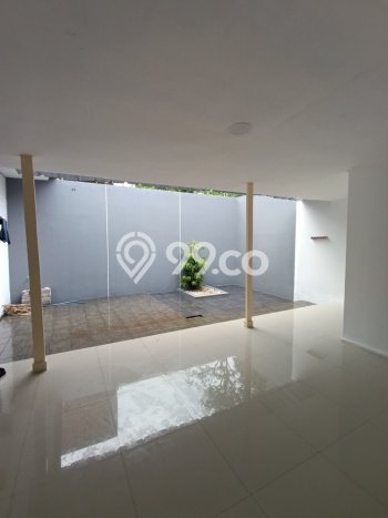 Disewakan! Rumah 3 Kamar Tidur &
2 Kamar Mandi di BSD Victoria Park Lane, Tangerang Disewakan! Rumah 3 Kamar Tidur &
2 Kamar Mandi di BSD Victoria Park Lane, Tangerang