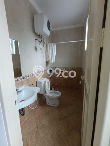 Disewakan! Rumah 3 Kamar Tidur &
2 Kamar Mandi di BSD Victoria Park Lane, Tangerang Disewakan! Rumah 3 Kamar Tidur &
2 Kamar Mandi di BSD Victoria Park Lane, Tangerang