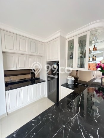 Ready to Use! Premium House LT 288m2 Desain Elegan di Gading Serpong Ready to Use! Premium House LT 288m2 Desain Elegan di Gading Serpong
