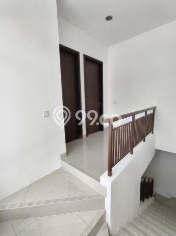 Rumah sewa siap pakai 3 KT di BSD Eminent, Tangerang Rumah sewa siap pakai 3 KT di BSD Eminent, Tangerang