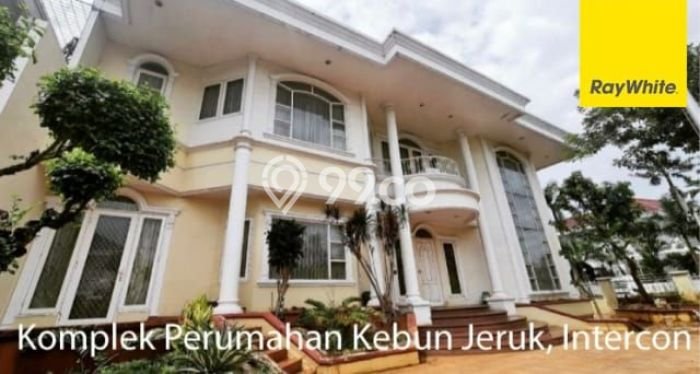 For Sale Hunian Mewah Klasik di Jakarta Barat For Sale Hunian Mewah Klasik di Jakarta Barat