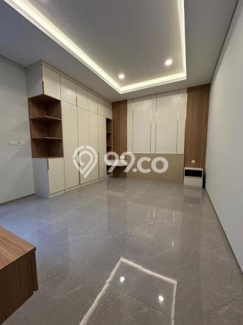 For Sale! Luxury House LT 136m2 Desain Elegan di Permata Buana For Sale! Luxury House LT 136m2 Desain Elegan di Permata Buana