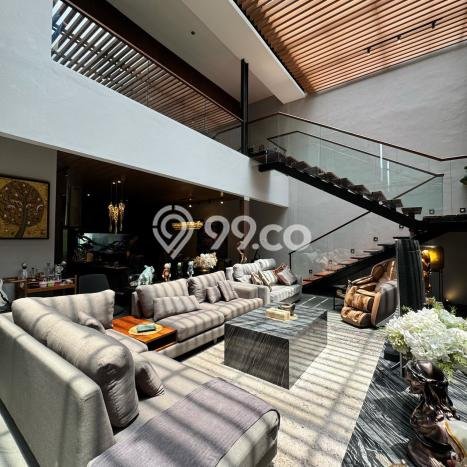 Ready to Use! Luxury House LT 200m2 Desain Modern di Alam Sutera Ready to Use! Luxury House LT 200m2 Desain Modern di Alam Sutera