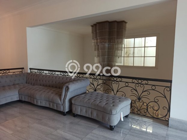 Rumah Luxury Modern Tanpa Renovasi di Meruya Jakarta Barat Rumah Luxury Modern Tanpa Renovasi di Meruya Jakarta Barat
