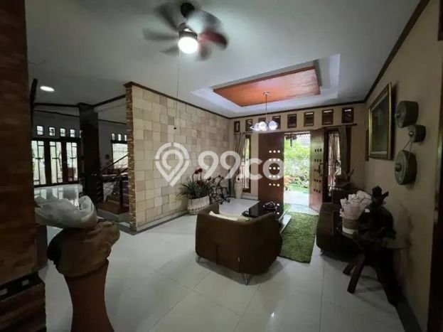 Siap Huni Hunian Elit 6 Kamar di Pesanggrahan Dekat ke Mana Pun Siap Huni Hunian Elit 6 Kamar di Pesanggrahan Dekat ke Mana Pun