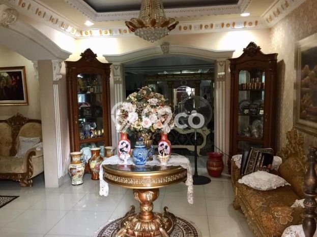 Dijual Hunian Mewah dengan Fasilitas Sekitar Komplit di Tebet, Jakarta Selatan Dijual Hunian Mewah dengan Fasilitas Sekitar Komplit di Tebet, Jakarta Selatan