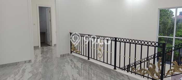 For Sale! Luxury House LT 218m2 Desain Modern di Bintaro For Sale! Luxury House LT 218m2 Desain Modern di Bintaro