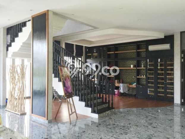 Siap Huni Hunian Elit 7 Kamar di Kelapa Gading Dekat ke Mana Saja Siap Huni Hunian Elit 7 Kamar di Kelapa Gading Dekat ke Mana Saja
