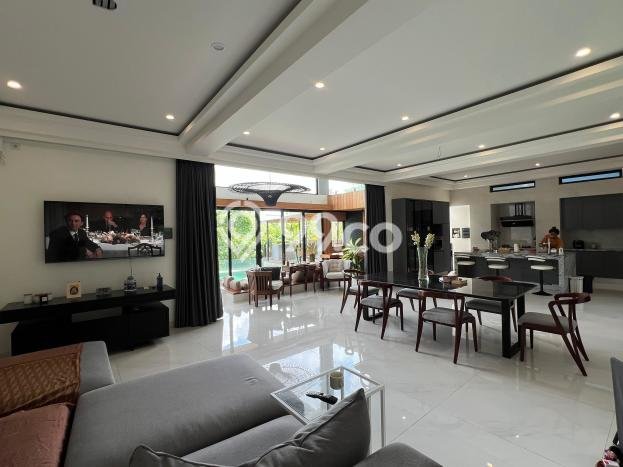 Lokasi Ideal! Vila di , Area 300m2m², Area Nyaman dan aman Lokasi Ideal! Vila di , Area 300m2m², Area Nyaman dan aman
