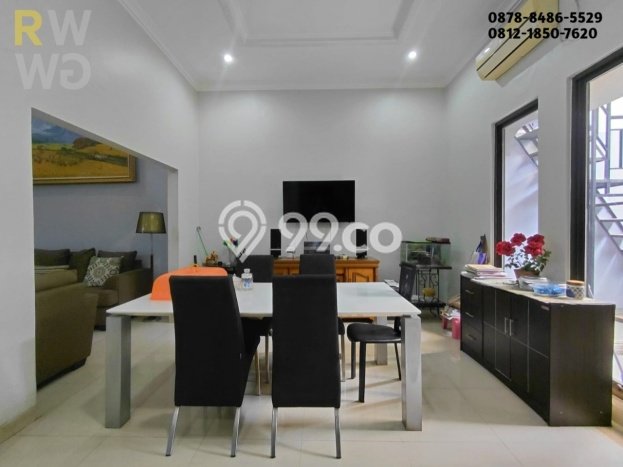 Rumah Mewah LB 300m2 Siap Pakai Desain Elegan di Grand Wisata, Bekasi Rumah Mewah LB 300m2 Siap Pakai Desain Elegan di Grand Wisata, Bekasi
