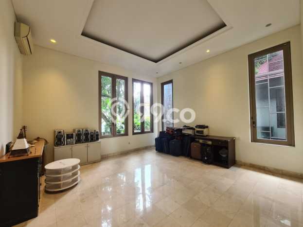 Dijual Rumah Mewah Elegan Dengan View Eksklusif di Lippo Karawaci, Tangerang Dijual Rumah Mewah Elegan Dengan View Eksklusif di Lippo Karawaci, Tangerang