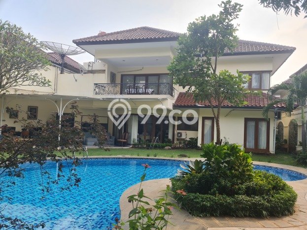 Dijual Rumah Mewah Megah Dengan View Cantik di Kemang, Jakarta Selatan Dijual Rumah Mewah Megah Dengan View Cantik di Kemang, Jakarta Selatan