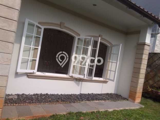 Dijual Rumah Mewah Exclusive di Kebayoran Baru, Jakarta Selatan Dijual Rumah Mewah Exclusive di Kebayoran Baru, Jakarta Selatan
