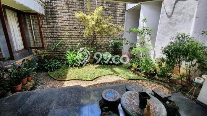 Dijual Rumah Mewah Elegan Dengan View Eksklusif di Pondok Indah, Jakarta Selatan Dijual Rumah Mewah Elegan Dengan View Eksklusif di Pondok Indah, Jakarta Selatan