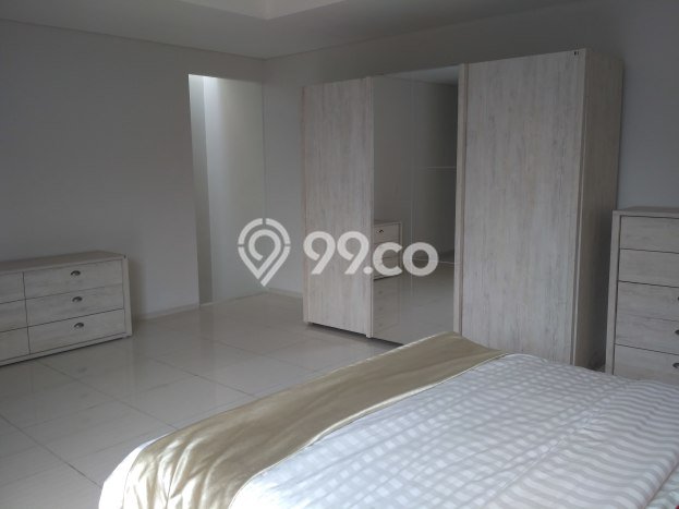 For Sale! Luxury House LT 185m2 Desain Modern di Kemang For Sale! Luxury House LT 185m2 Desain Modern di Kemang