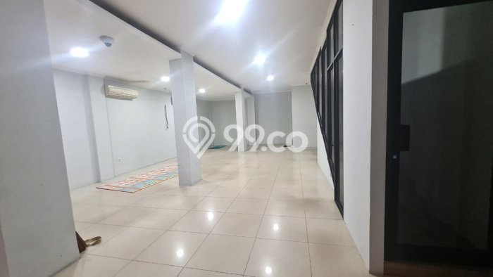 Unit Ruko Dijual di Kebayoran Baru Jakarta Selatan Luas Bangunan 350m2 Unit Ruko Dijual di Kebayoran Baru Jakarta Selatan Luas Bangunan 350m2