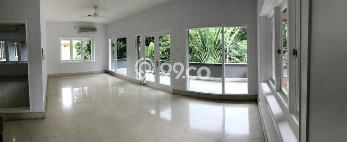 Hunian Modern Dikontrakkan 4 Kamar di Kebayoran Baru Bisa Nego Hunian Modern Dikontrakkan 4 Kamar di Kebayoran Baru Bisa Nego