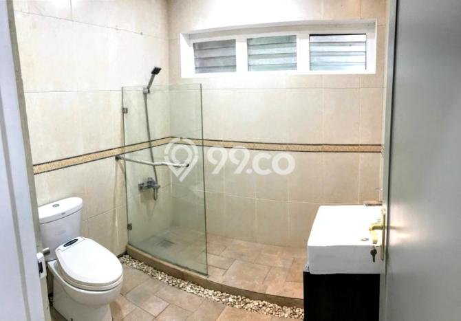 Hunian Modern Dikontrakkan 4 Kamar di Kebayoran Baru Bisa Nego Hunian Modern Dikontrakkan 4 Kamar di Kebayoran Baru Bisa Nego