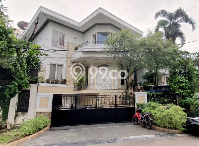 Rumah Luxury Modern Tanpa Renovasi di Pondok Indah Jakarta Selatan Rumah Luxury Modern Tanpa Renovasi di Pondok Indah Jakarta Selatan
