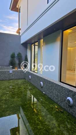 Rumah Mewah LB 500m2 Siap Pakai Desain Elegan di Pondok Indah, Jakarta Selatan Rumah Mewah LB 500m2 Siap Pakai Desain Elegan di Pondok Indah, Jakarta Selatan