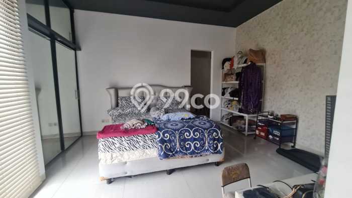 For Sale! Premium House LT 220m2 Desain Elegan di Pondok Indah For Sale! Premium House LT 220m2 Desain Elegan di Pondok Indah