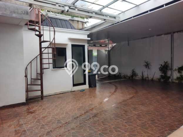 Rumah Elit Modern Siap Huni di Kemang Jakarta Selatan Rumah Elit Modern Siap Huni di Kemang Jakarta Selatan