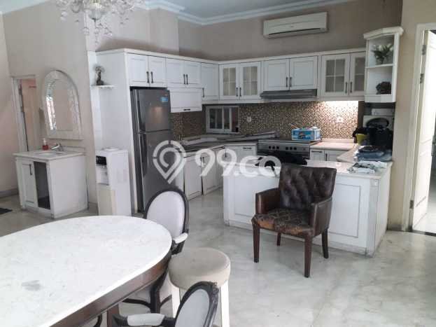 Rumah Mewah Siap Huni LT 330m2 di Kebayoran Baru, Jakarta Selatan Rumah Mewah Siap Huni LT 330m2 di Kebayoran Baru, Jakarta Selatan