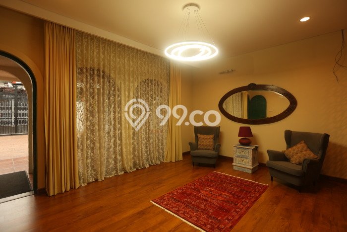 Sewa Rumah Strategis LT 658m2 / LB 400m2 di Cipete, Jakarta Selatan Sewa Rumah Strategis LT 658m2 / LB 400m2 di Cipete, Jakarta Selatan