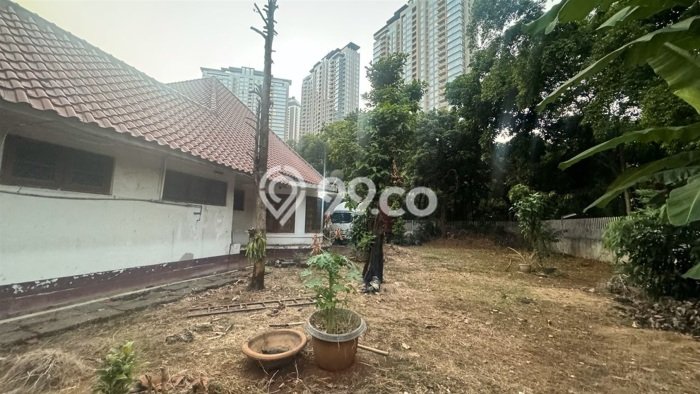 PROMO SPESIAL! Rumah Siap Huni di Kebayoran Baru, Jakarta Selatan, Luas 1460m² LB 363m² PROMO SPESIAL! Rumah Siap Huni di Kebayoran Baru, Jakarta Selatan, Luas 1460m² LB 363m²