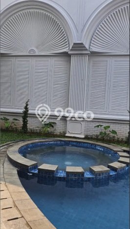 Ready to Use! Luxury House LT 1050m2 Desain Modern di Pondok Indah Ready to Use! Luxury House LT 1050m2 Desain Modern di Pondok Indah