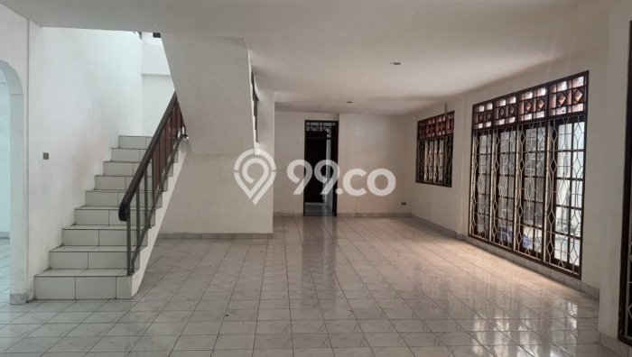 LIMITED UNIT! Rumah di Mampang Prapatan, 4 KT, Luas 500m² LB 500m² LIMITED UNIT! Rumah di Mampang Prapatan, 4 KT, Luas 500m² LB 500m²