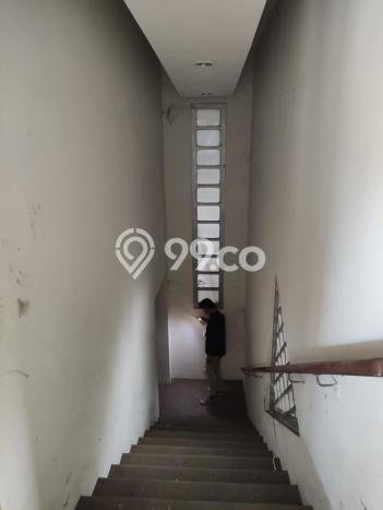 Untuk Dijual! Ruko di Raya Darmo Surabaya LT 544m2 / LB 500m2 Kawasan Strategis Untuk Dijual! Ruko di Raya Darmo Surabaya LT 544m2 / LB 500m2 Kawasan Strategis