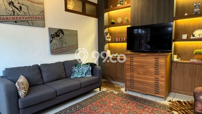 Siap Huni Rumah Mewah 5 Kamar di Kebayoran Baru Dekat ke Mana Pun Siap Huni Rumah Mewah 5 Kamar di Kebayoran Baru Dekat ke Mana Pun