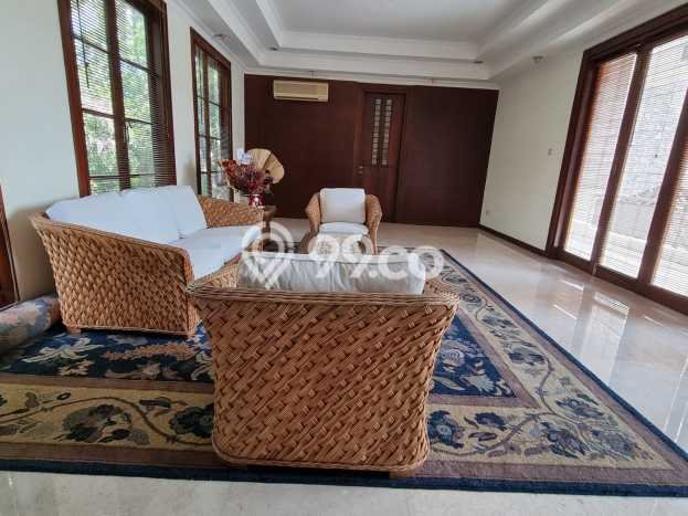 Rumah Luxury Modern Tanpa Renovasi di Kemang Jakarta Selatan Rumah Luxury Modern Tanpa Renovasi di Kemang Jakarta Selatan