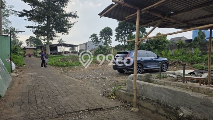 Lahan Dijual Lokasi Strategis di Tangerang Selatan dengan Luas 7900m2 Lahan Dijual Lokasi Strategis di Tangerang Selatan dengan Luas 7900m2