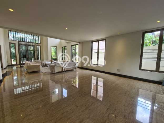 Dijual Rumah Mewah Elegan Dengan View Eksklusif di Lippo Karawaci, Tangerang Dijual Rumah Mewah Elegan Dengan View Eksklusif di Lippo Karawaci, Tangerang
