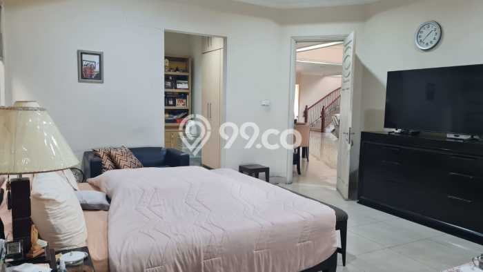 Rumah Mewah LB 532m2 Siap Huni Desain Elegan di Pondok Indah, Jakarta Selatan Rumah Mewah LB 532m2 Siap Huni Desain Elegan di Pondok Indah, Jakarta Selatan