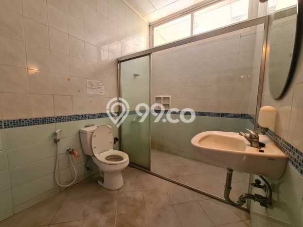 Disewakan! Rumah 4 Kamar Tidur &
3 Kamar Mandi di Kemang, Jakarta Selatan Disewakan! Rumah 4 Kamar Tidur &
3 Kamar Mandi di Kemang, Jakarta Selatan