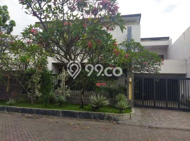 Ready to Use! Premium House LT 659m2 Desain Elegan di Pakuwon City Ready to Use! Premium House LT 659m2 Desain Elegan di Pakuwon City