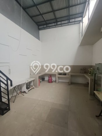 Rumah sewa siap huni 3 KT di Pakuwon Indah, Surabaya Rumah sewa siap huni 3 KT di Pakuwon Indah, Surabaya
