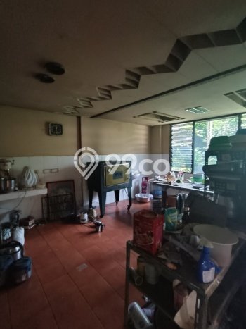 Sewa Rumah Strategis LT 640m2 / LB 700m2 di Manyar, Surabaya Sewa Rumah Strategis LT 640m2 / LB 700m2 di Manyar, Surabaya