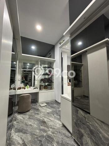 Rumah Elit LB 430m2 Siap Huni Desain Elegan di Citraland, Surabaya Rumah Elit LB 430m2 Siap Huni Desain Elegan di Citraland, Surabaya