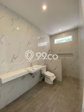 Dijual Rumah Luas Elegan Dengan View Cantik di Pakuwon CIty, Surabaya Dijual Rumah Luas Elegan Dengan View Cantik di Pakuwon CIty, Surabaya