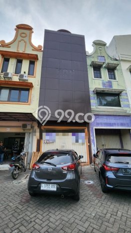 Dijual! Ruko di Mayjen Sungkono Surabaya LT 68m2 / LB 220m2 Kawasan Strategis Dijual! Ruko di Mayjen Sungkono Surabaya LT 68m2 / LB 220m2 Kawasan Strategis
