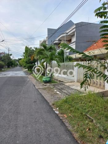 Jual Rumah Luas Megah Dengan View Eksklusif di Dr Sutomo, Surabaya Jual Rumah Luas Megah Dengan View Eksklusif di Dr Sutomo, Surabaya