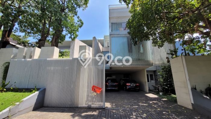 Hunian Mewah LB 1200m2 Siap Pakai Desain Elegan di Citraland, Surabaya Hunian Mewah LB 1200m2 Siap Pakai Desain Elegan di Citraland, Surabaya