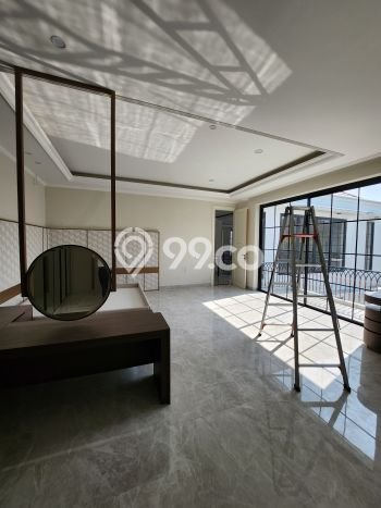 For Sale! Premium House LT 408m2 Desain Elegan di Sukomanunggal For Sale! Premium House LT 408m2 Desain Elegan di Sukomanunggal