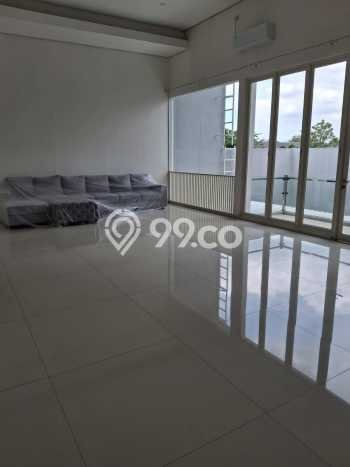 Jual Rumah Luas Megah Dengan View Eksklusif di Pakuwon Indah, Surabaya Jual Rumah Luas Megah Dengan View Eksklusif di Pakuwon Indah, Surabaya