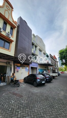 Dijual! Ruko di Mayjen Sungkono Surabaya LT 68m2 / LB 220m2 Kawasan Strategis Dijual! Ruko di Mayjen Sungkono Surabaya LT 68m2 / LB 220m2 Kawasan Strategis