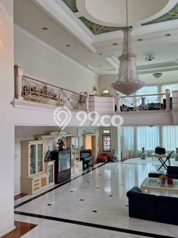 Rumah Mewah LB 1300m2 Siap Pakai Desain Elegan di Mayjen Sungkono, Surabaya Rumah Mewah LB 1300m2 Siap Pakai Desain Elegan di Mayjen Sungkono, Surabaya